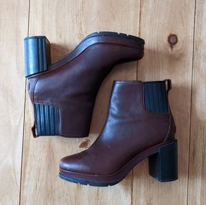 Sorel Chelsea Boots high heel size 9